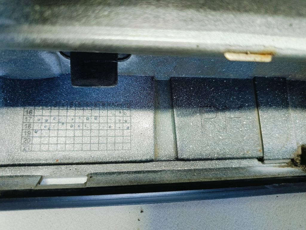 Seat Ateca 16- LISTWA DRZWI PRAWY PRZÓD PRAWA PRZEDNIA 575854940E