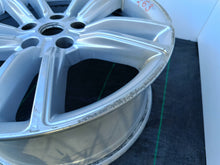 Załaduj zdjęcie do przeglądarki galerii, FELGA ALUMINIOWA TESLA MODEL S 19''x8.0'' 5x120 ET40 6007214-00-D