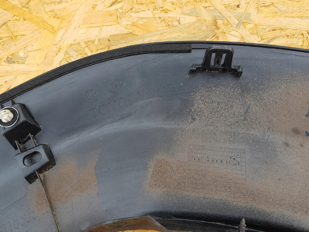 TOYOTA YARIS CROSS LISTWA BŁOTNIKA PRAWY TYŁ TYLNA
