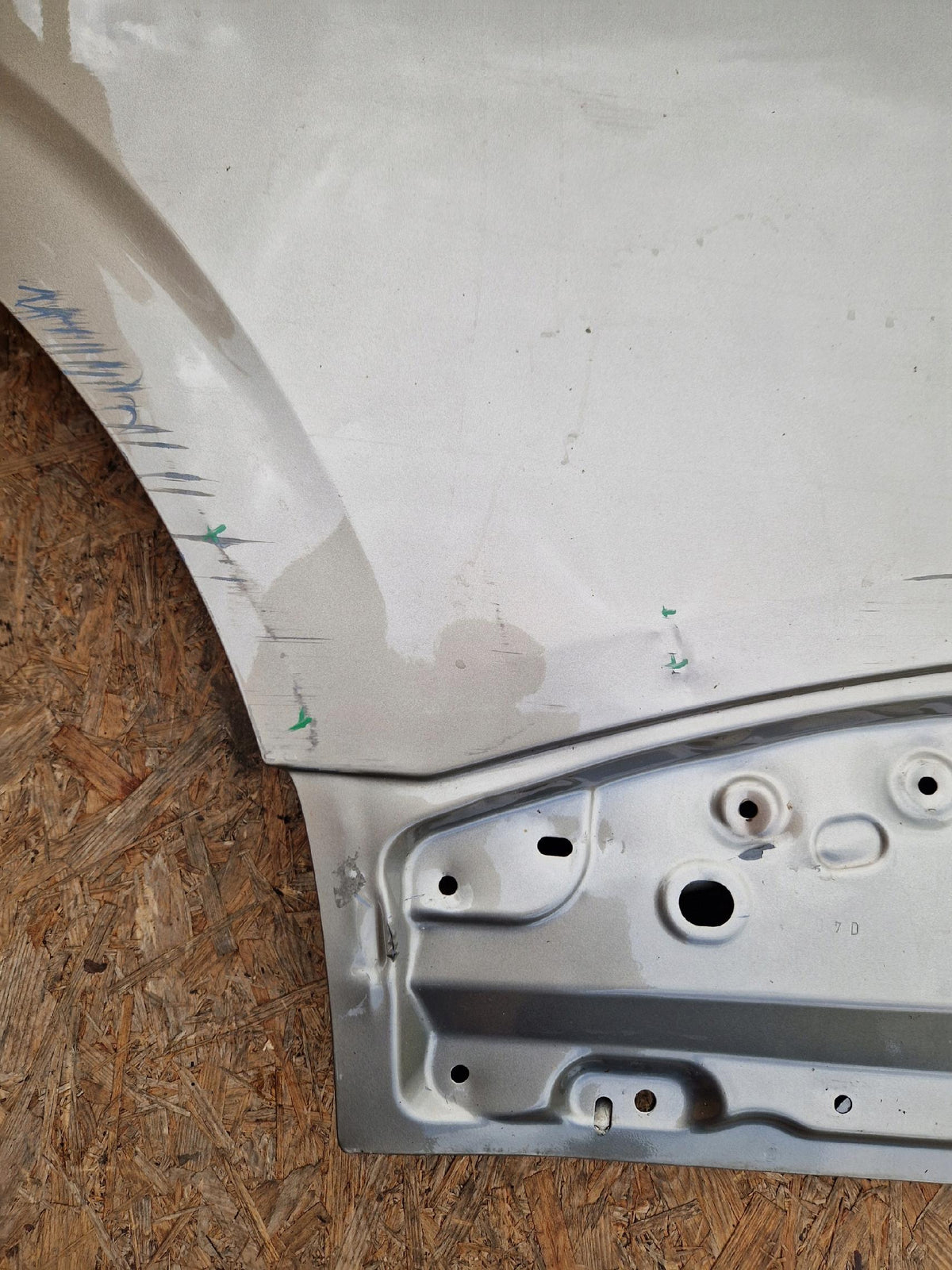 Renult Kadjar 15- Rear Right Door Rear 821525757R — photo 13 of 16