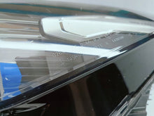 Laden Sie das Bild in den Galerie-Viewer, BMW 5 G60 G61 23- SCHEINWERFER LINKS VORN FULL LED EU LE22A6494