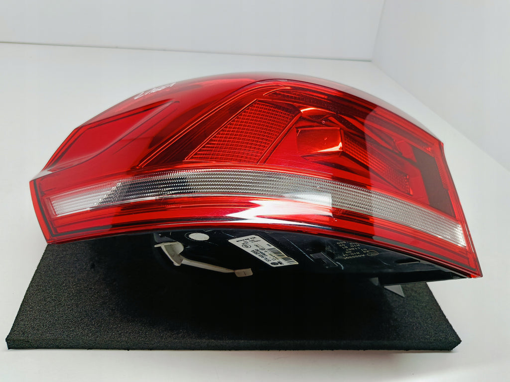 VOLKSWAGEN TOURAN 5TA 15- LAMPA LEWY TYŁ LEWA TYLNA 5TA945095A