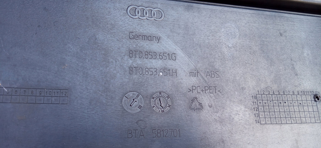AUDI A5 8T LIFT 11- ATRAPA KRATKA ŚRODKOWA GRILL ZDERZAKA PRZÓD 8T0853651G