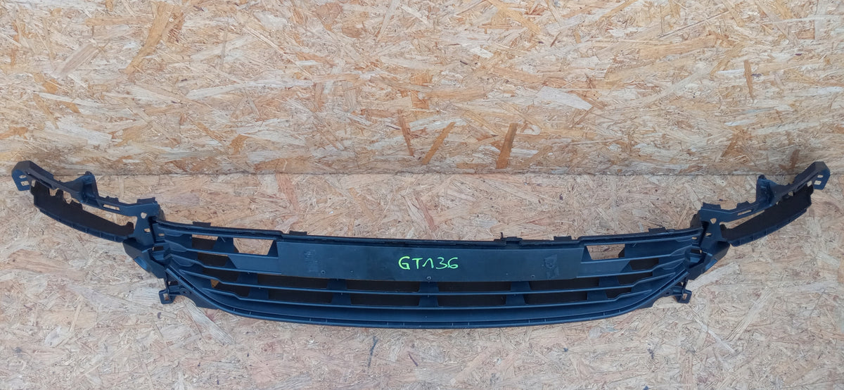 Renault Clio 4 IV Lift 16- Grille Grille Center Grille 622542412R — photo 2 of 9