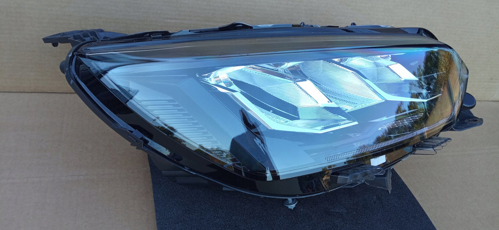 PEUGEOT 208 II 2008 II 19- LAMPA PRAWA PRZÓD LED TECHNOLOGY 9833036180