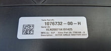 Laden Sie das Bild in den Galerie-Viewer, TESLA MODEL 3 KÜHLERSATZ LÜFTER LUFTFÜHRUNG 1103545-00-A