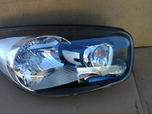 Laden Sie das Bild in den Galerie-Viewer, KIA PICANTO II 2 RECHTER SCHEINWERFER VORNE 92102-1Y011/1Y010