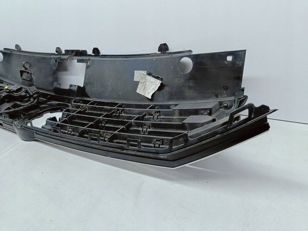 Volkswagen PASSAT B8 GTE EV 14- ATRAPA GRILL ZDERZAKA PRZÓD 3G0853653B