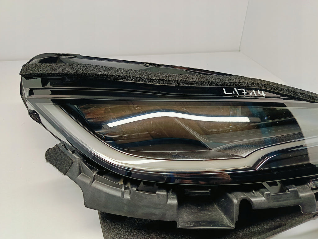 TESLA MODEL 3 LIFT HIGHLAND 24- RECHTER SCHEINWERFER VORNE FULL LED EU 1760889-00-E