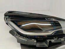 Laden Sie das Bild in den Galerie-Viewer, TESLA MODEL 3 LIFT HIGHLAND 24- RECHTER SCHEINWERFER VORNE FULL LED EU 1760889-00-E