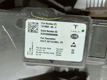 Laden Sie das Bild in den Galerie-Viewer, Tesla Model 3 LIFT Y 20- LAMPA PRAWA PRZÓD PRZEDNIA FULL LED 1514953-00-C