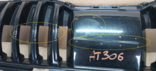 Laden Sie das Bild in den Galerie-Viewer, SKODA OCTAVIA III LIFT 16- KÜHLERGRILL STOßSTANGENGITTER VORNE 5E0853653C