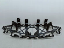 Laden Sie das Bild in den Galerie-Viewer, Mercedes-Benz EQE V295 AMG 22- ATRAPA WZMOCNIENIE STELAŻ GRILLA A2958883100
