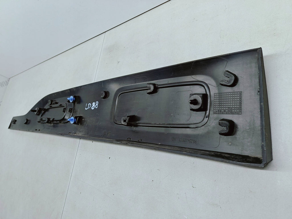 Citroen C4 Cactus FL 17- LISTWA DRZWI PRAWY PRZÓD PRAWA PRZEDNIA 9823415577