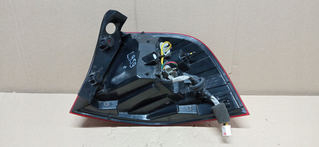 KIA RIO III 3 RÜCKLEUCHTE HINTEN LINKS 92401-1W2 11-17