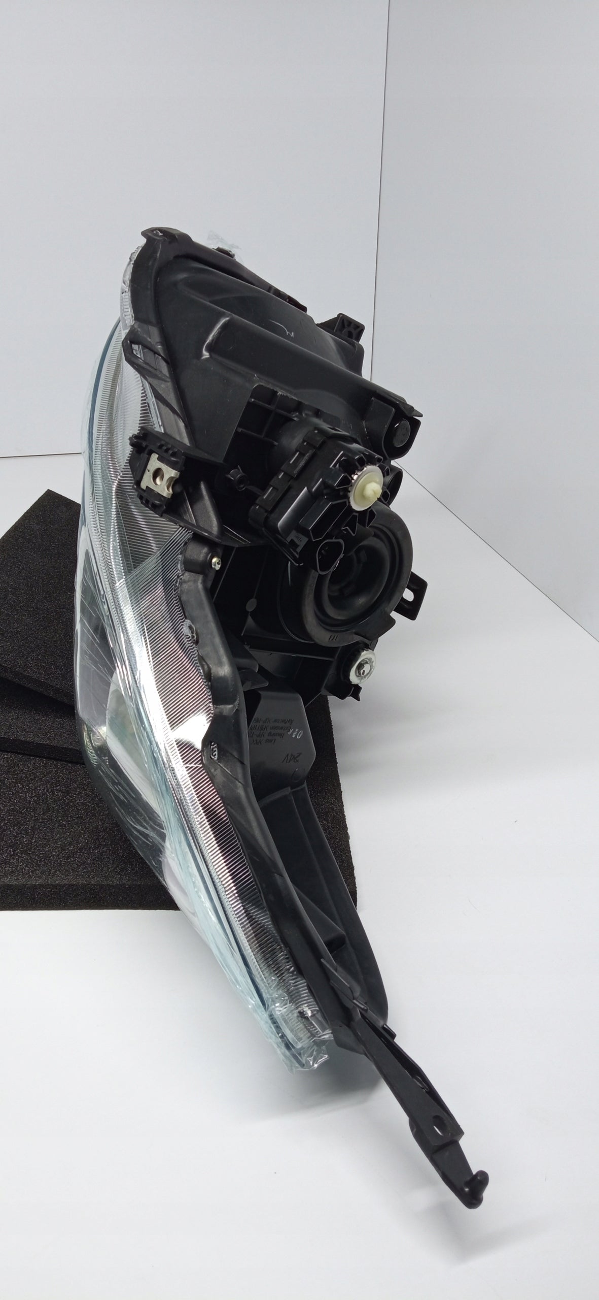 Suzuki Alto VII 09- Front Right Light Front Standard H4 — photo 7 of 11