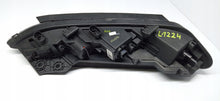 Load image into Gallery viewer, HYUNDAI KONA I 17- LAMPA GÓRNA ŚWIATŁO DRL LEWY PRZÓD 92207-J9000
