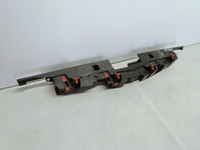Laden Sie das Bild in den Galerie-Viewer, Opel Astra J IV 09- GLEITSTÜCK OBERER HALTER STÜTZE STOSSSTANGE VORNE 13264477
