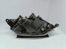 Laden Sie das Bild in den Galerie-Viewer, Skoda Fabia III 3 NJ3 14- LAMPA LEWA PRZÓD PRZEDNIA ZWYKŁA H4 6V1941015