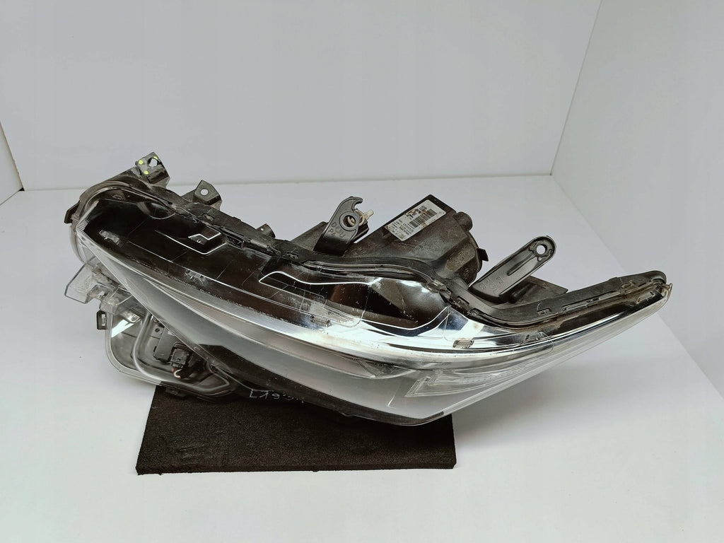 Toyota Auris II LIFT E18 15- LAMPA LEWA PRZÓD FULL LED EU 81150-02K60