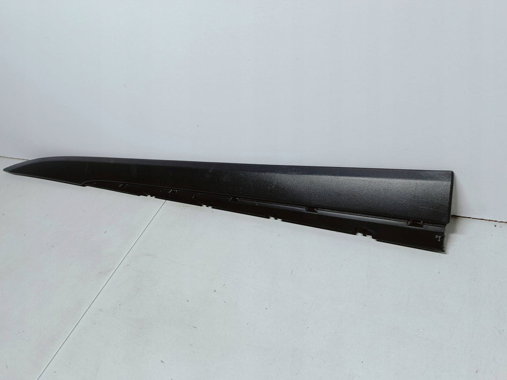 Toyota Aygo X 21- LISTWA NAKŁADKA DRZWI LEWA PRZÓD PRZEDNIA 75072-YP010