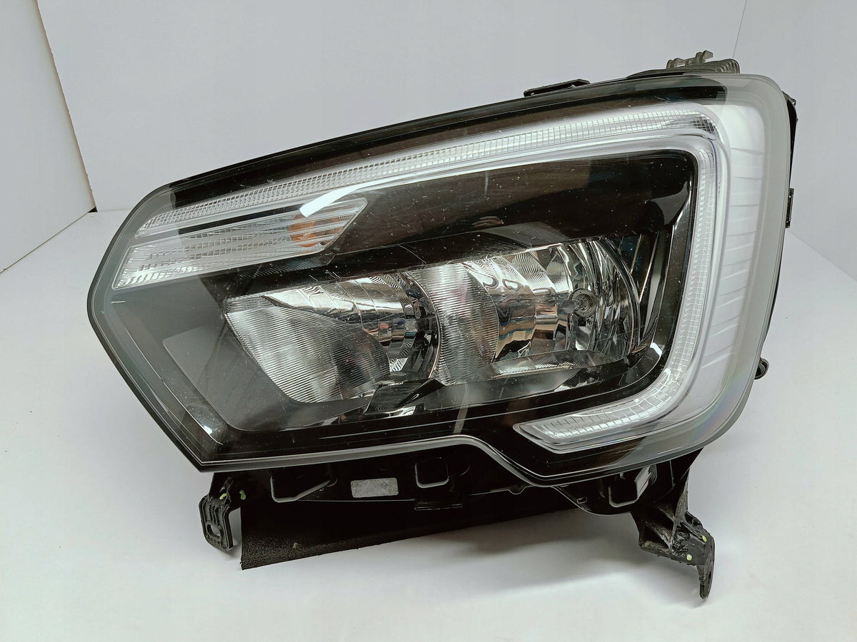 Renault Master III Lift IV 19- Feu Avant Gauche Avant 260607867R — photo 6 sur 16