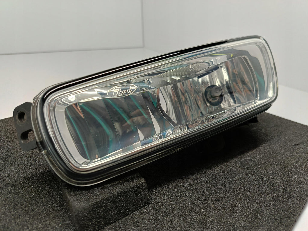 FORD FOCUS MK3 LIFT 14- HALOGEN PRZECIWMGIELNY LEWY PRZÓD F1EB-15A255-AB