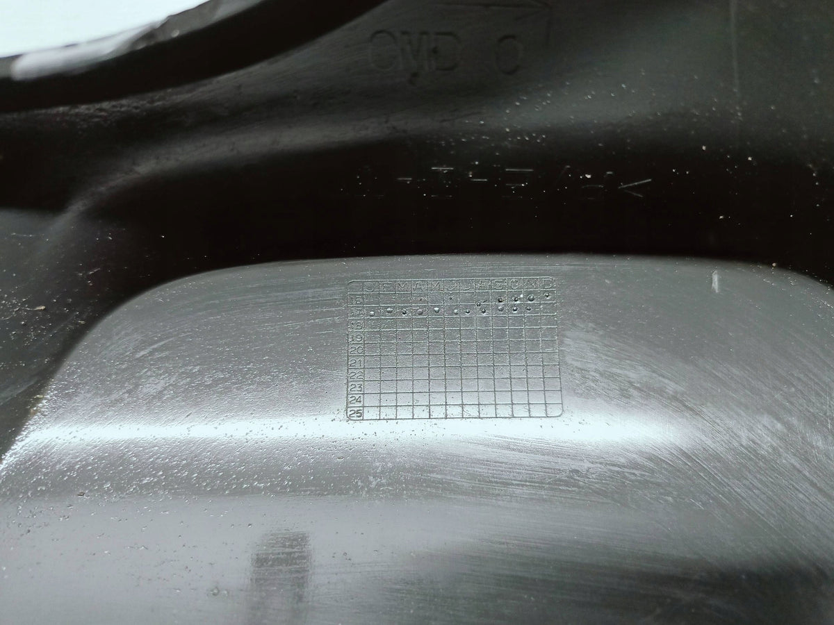 Renault Captur I Lift 17- Spoiler Zwischenstück Untere Vorne Stossstange 620725308R — Foto 14 von 15