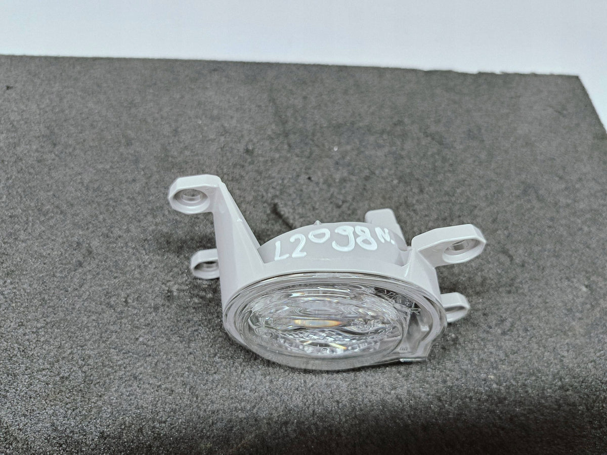 Yaris IV Cross Corolla E21 C-Hr LED Nebelscheinwerfer Vorne Rechts 81210-02190 — Foto 4 von 8