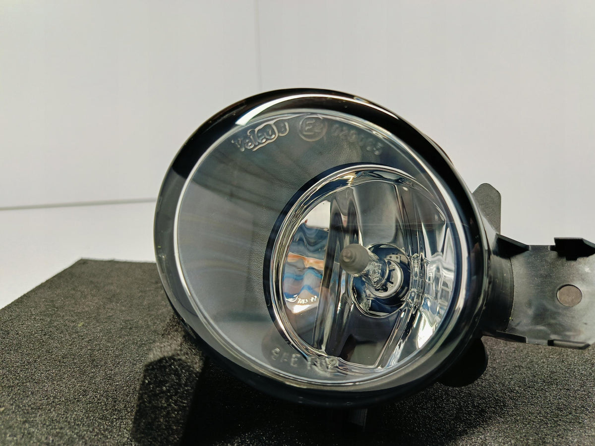 Clio II Laguna II Phare Gauche Halogen Antibrouillard Valeo 8200002469 — photo 3 sur 11
