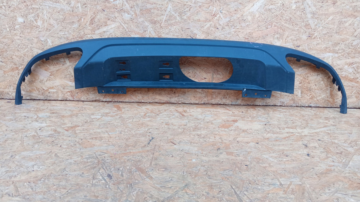 Volvo V60 II CC 18- Diffuser Filler Panel Spoiler Rear Bumper 31455787 — photo 6 of 10