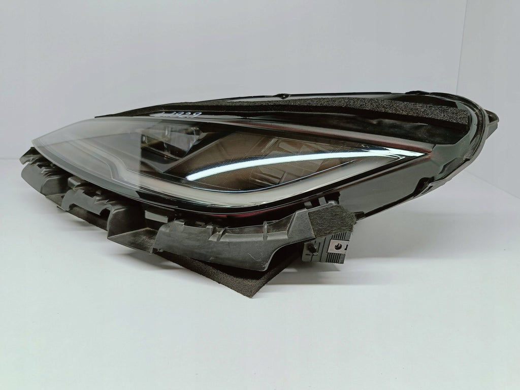 TESLA MODEL 3 LIFT HIGHLAND 23- LAMPA LEWA PRZÓD FULL LED EU 1760888-00-E