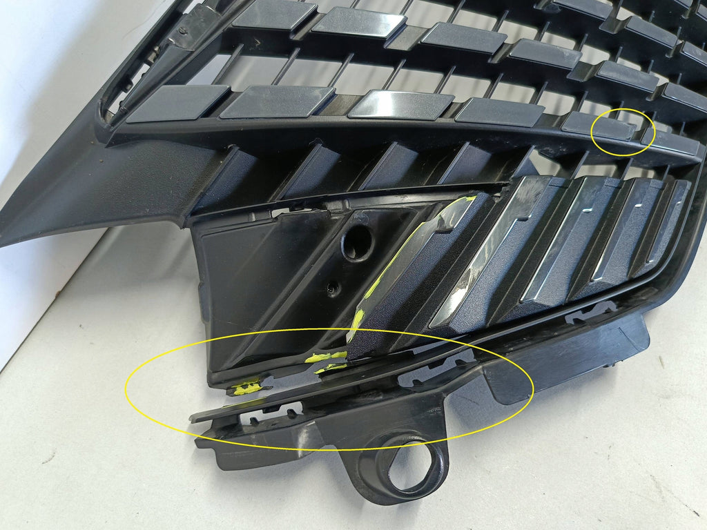 Peugeot 2008 II LIFT 23- KÜHLERGRILL STOSSSTANGE VORNE 9852657680