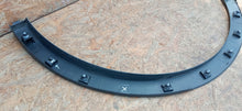 Laden Sie das Bild in den Galerie-Viewer, VOLKSWAGEN ID4 ID.4 19- RADLAUFVERKLEIDUNG LINKS HINTEN 11A853817