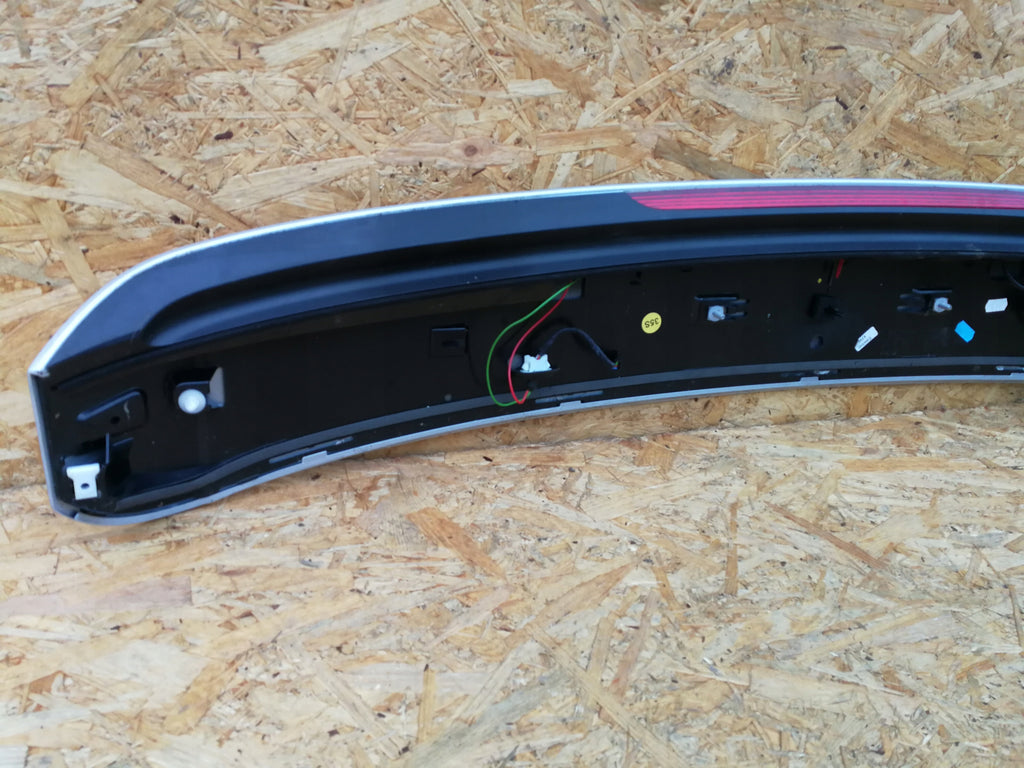 AUDI Q5 8R 08- SPOILER LOTKA DASZEK KLAPY BAGAŻNIKA TYŁ 8R0827933A